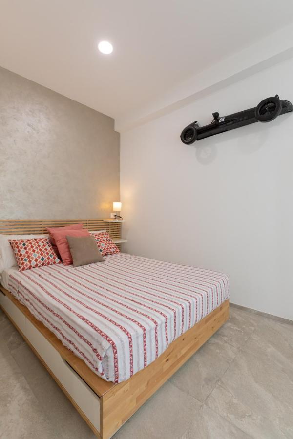 Le Case Di Anna - Holiday Home Рим Экстерьер фото