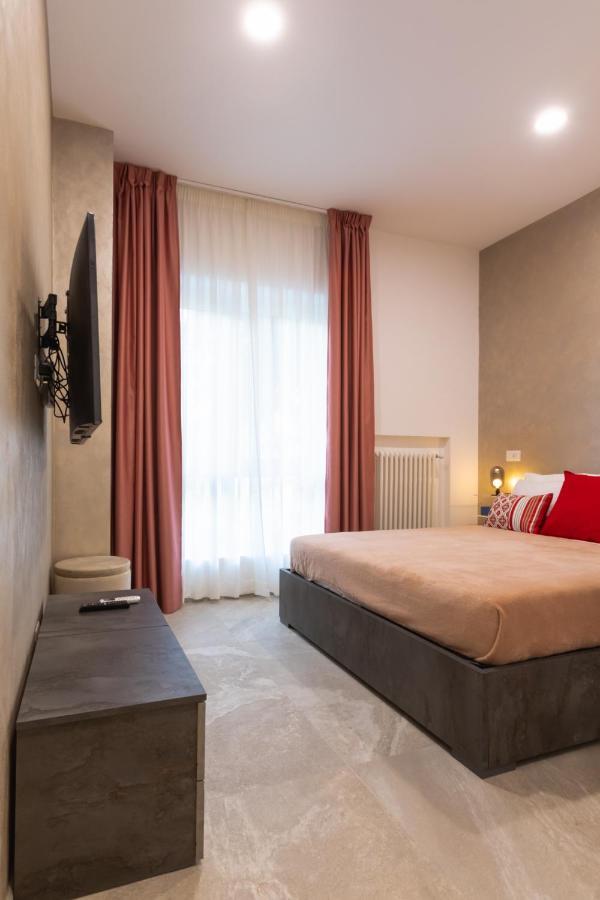 Le Case Di Anna - Holiday Home Рим Экстерьер фото