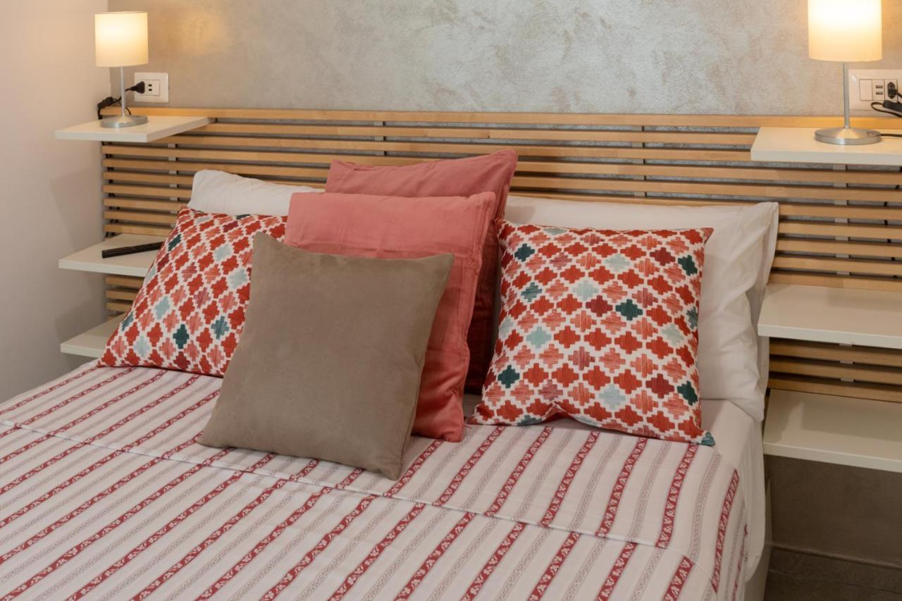 Le Case Di Anna - Holiday Home Рим Экстерьер фото