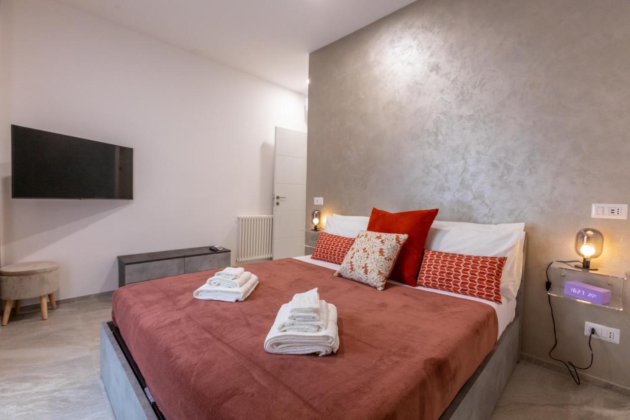 Le Case Di Anna - Holiday Home Рим Экстерьер фото