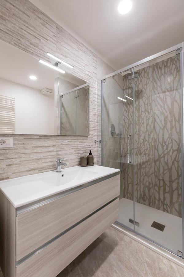 Le Case Di Anna - Holiday Home Рим Экстерьер фото